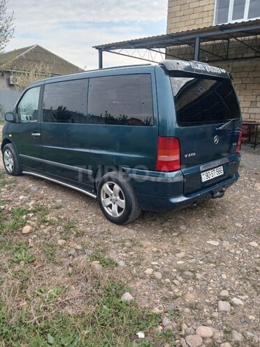 Mercedes V 220 2001, 590,000 km - 2.2 l - Masallı