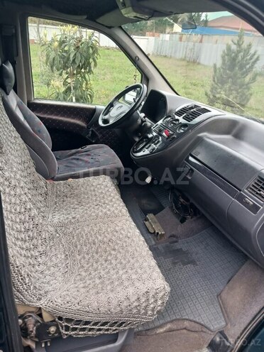 Mercedes V 220 2001, 590,000 km - 2.2 l - Masallı