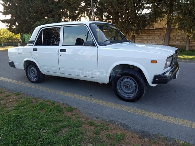 LADA (VAZ) 2107 2007, 98,234 km - 1.5 l - Qax