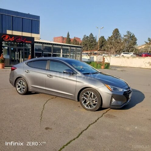 Hyundai Elantra 2019, 82,000 km - 2.0 л - Bakı