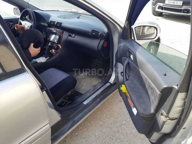Mercedes C 180 2002, 300,000 km - 1.8 л - Bakı