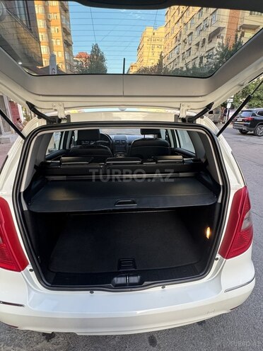 Mercedes A 180 2011, 128,000 km - 1.7 л - Bakı
