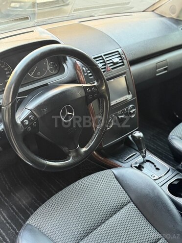 Mercedes A 180 2011, 128,000 km - 1.7 л - Bakı