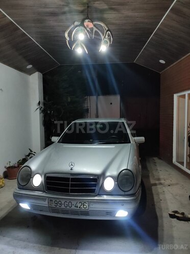 Mercedes E 200 1998, 456,548 km - 2.0 l - Xaçmaz