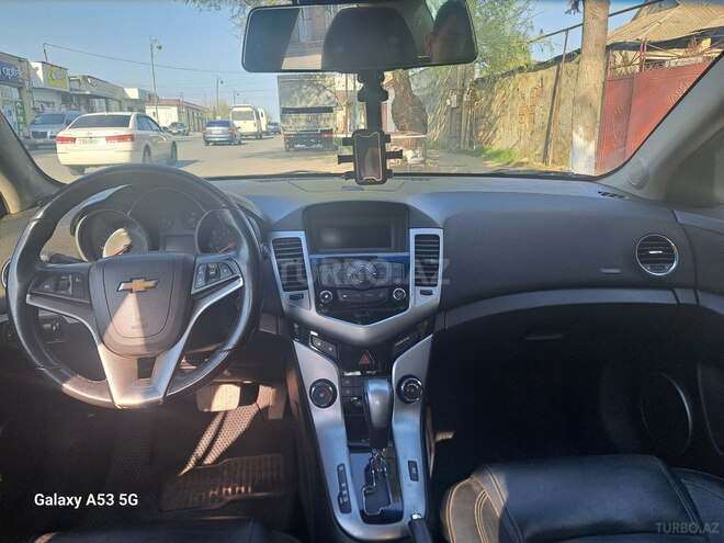 Chevrolet Cruze 2013, 25,000 km - 1.4 l - Biləsuvar