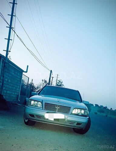 Mercedes C 200 1997, 369,000 km - 2.0 l - Qazax