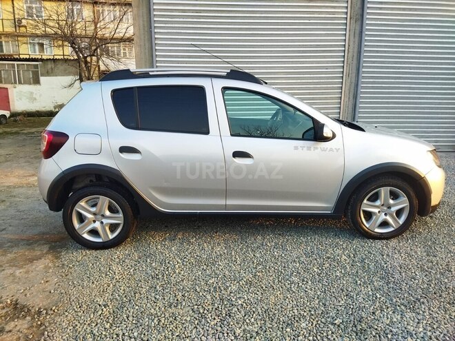 Renault Sandero 2015, 208,000 km - 1.6 l - Gəncə