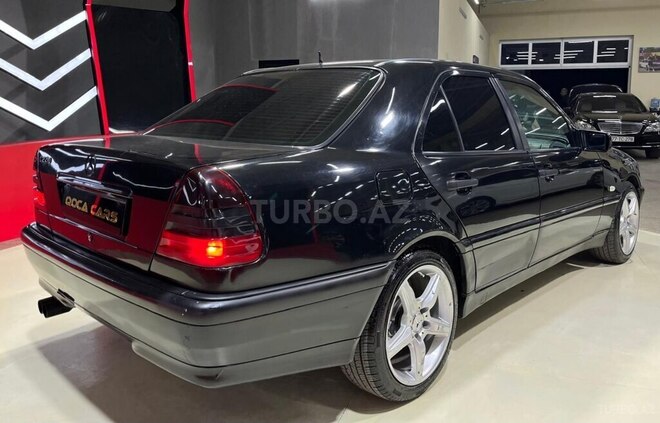 Mercedes E 220 d 1999, 299,999 km - 2.2 л - Sumqayıt