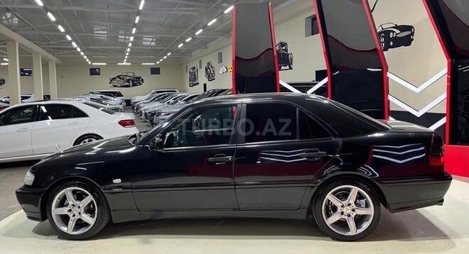 Mercedes E 220 d 1999, 299,999 km - 2.2 л - Sumqayıt