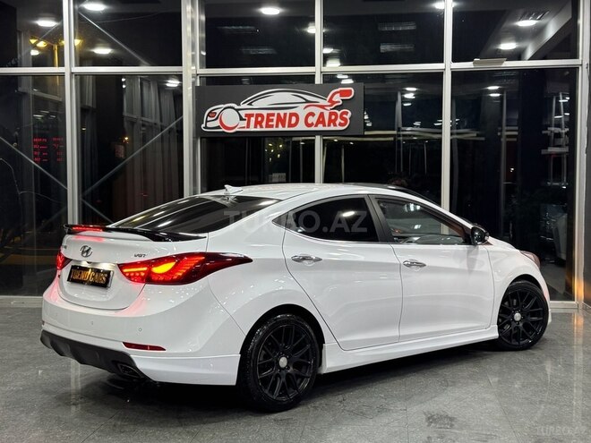 Hyundai Avante-5