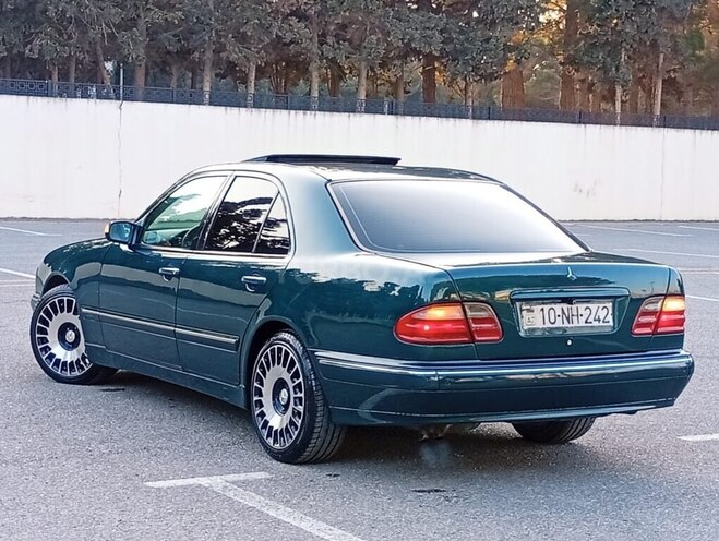 Mercedes E 240 1999, 325,400 km - 2.4 l - Bakı