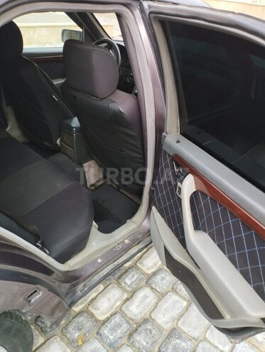 Mercedes C 220 1993, 500,000 km - 2.2 l - Bakı