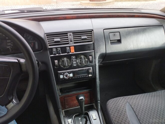 Mercedes C 220 1993, 500,000 km - 2.2 l - Bakı