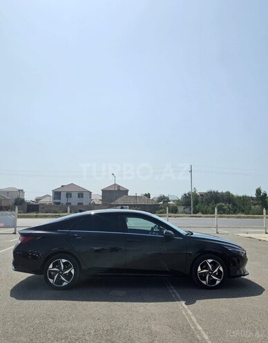 Hyundai Elantra 2023, 83,000 km - 1.6 l - Bakı