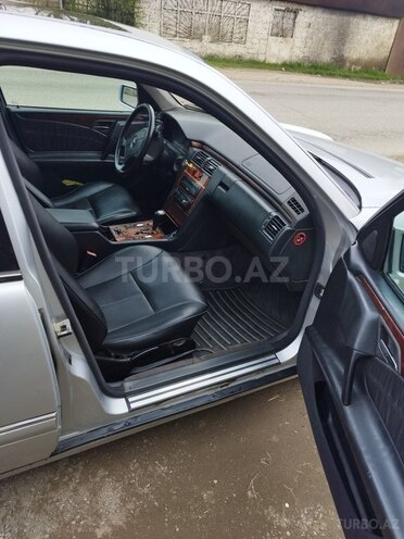 Mercedes E 300 d 1999, 526,000 km - 3.0 l - Masallı