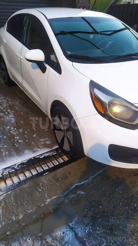 Kia Rio 2015, 180,000 km - 1.6 л - Şirvan
