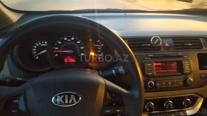 Kia Rio 2015, 180,000 km - 1.6 л - Şirvan