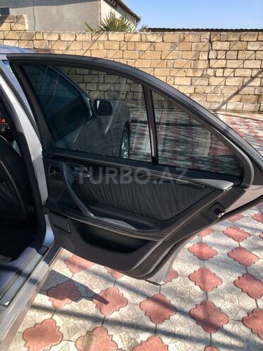 Mercedes E 320 2000, 498,000 km - 3.2 l - Bakı