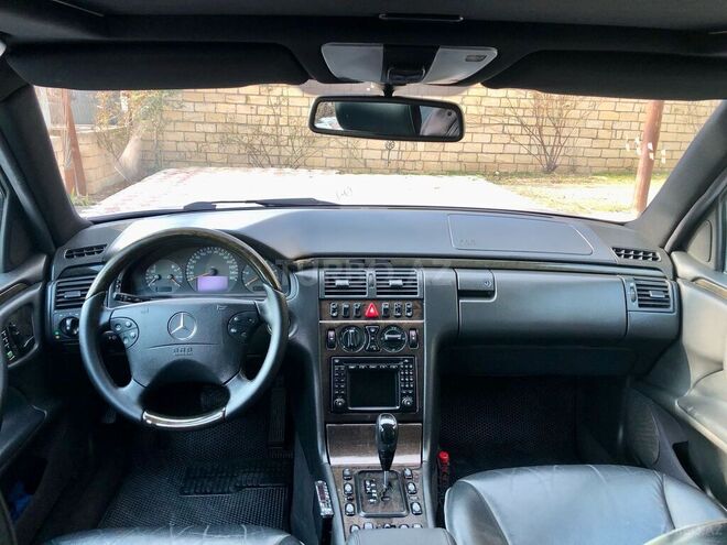 Mercedes E 320 2000, 498,000 km - 3.2 l - Bakı