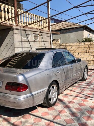 Mercedes E 320 2000, 498,000 km - 3.2 l - Bakı
