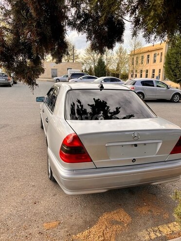 Mercedes C 240 1998, 328,180 km - 2.4 л - Gəncə