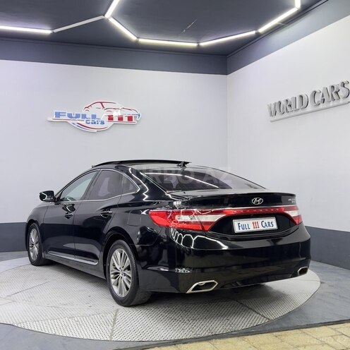 Hyundai Grandeur-6