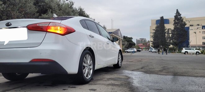 Kia Forte 2015, 241,402 km - 1.8 l - Bakı