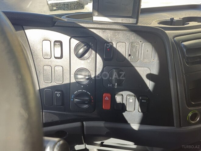 Mercedes Atego 818 2013, 285,000 km - 4.3 l - Bakı