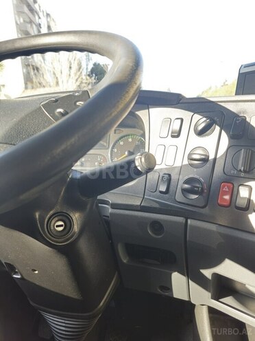 Mercedes Atego 818 2013, 285,000 km - 4.3 l - Bakı