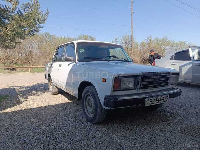 LADA (VAZ) 2107 2002, 180,976 km - 1.6 л - Salyan