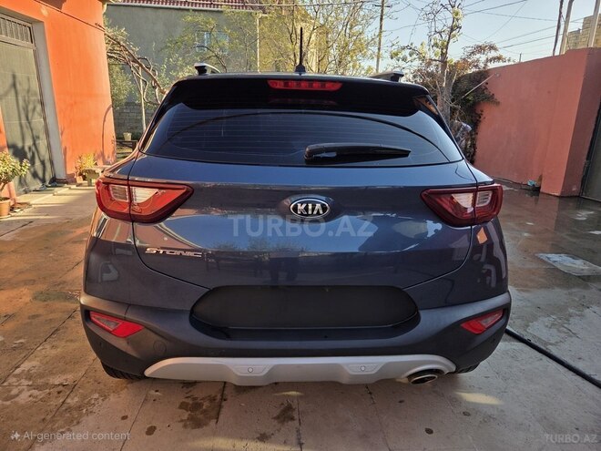 Kia Stonic 2017, 128,000 km - 1.6 л - Bakı