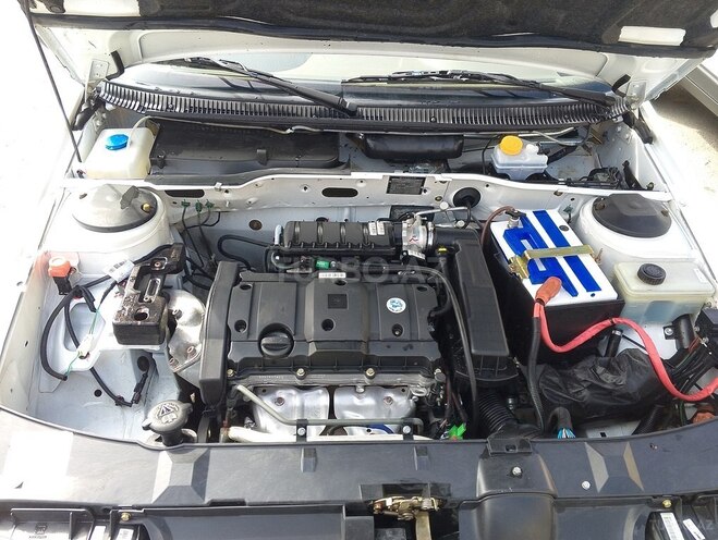 Peugeot 405 2020, 27,300 km - 1.6 л - Bakı