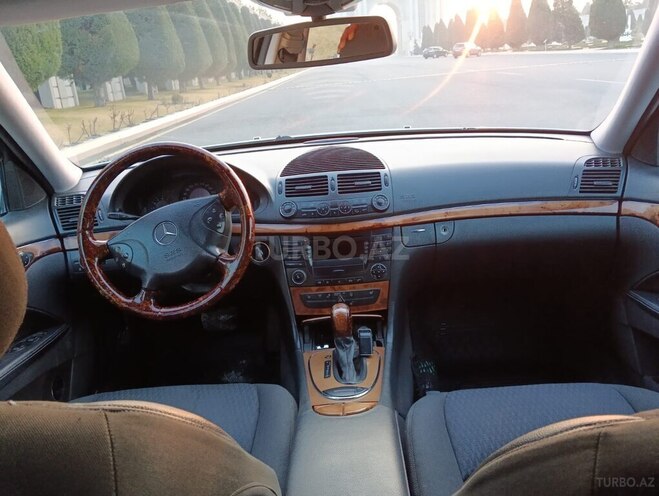 Mercedes E 270 2002, 258,000 km - 2.7 l - Gəncə
