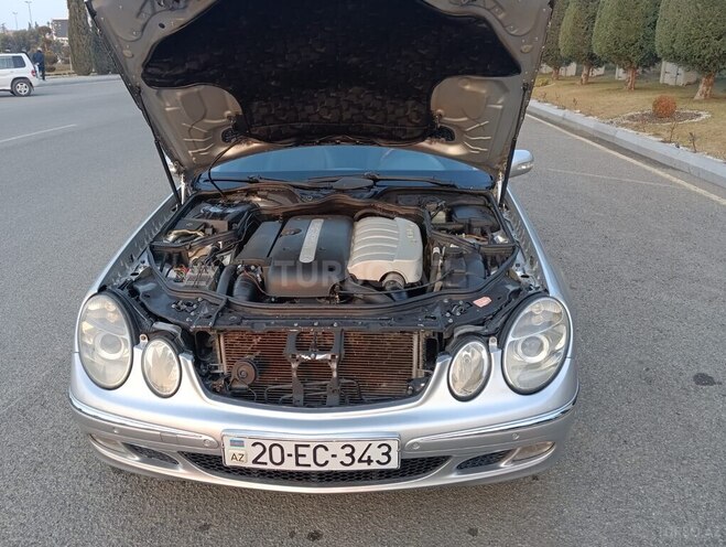Mercedes E 270 2002, 258,000 km - 2.7 l - Gəncə