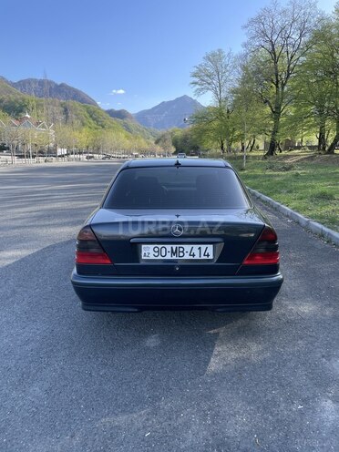 Mercedes C 180 1999, 305,000 km - 1.8 l - Qəbələ