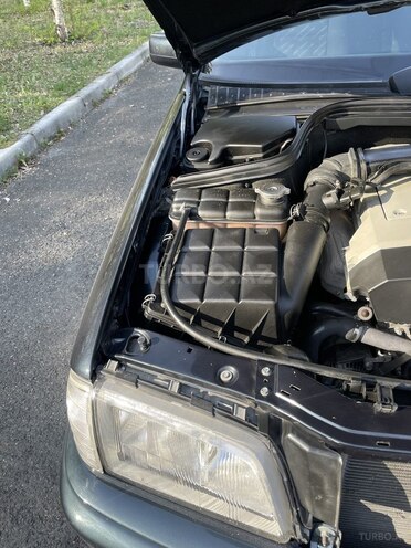 Mercedes C 180 1999, 305,000 km - 1.8 l - Qəbələ