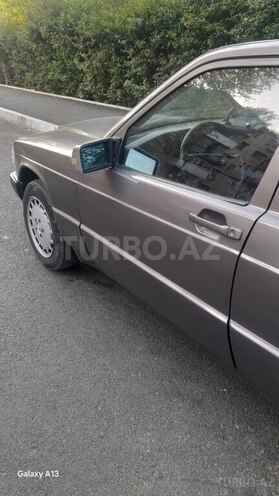 Mercedes 190 1991, 300,000 km - 1.8 l - Mingəçevir