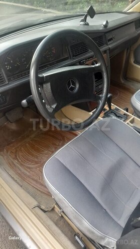 Mercedes 190 1991, 300,000 km - 1.8 l - Mingəçevir