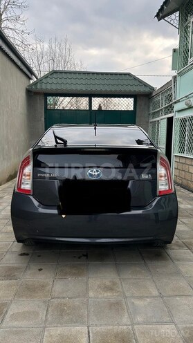 Toyota Prius 2015, 286,000 km - 1.8 л - Yevlax