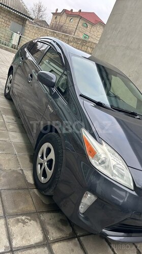 Toyota Prius 2015, 286,000 km - 1.8 л - Yevlax