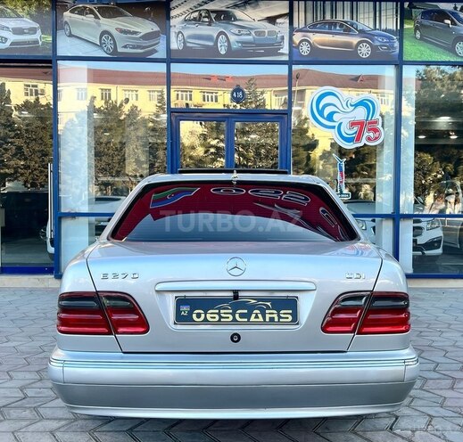 Mercedes E 270 2000, 363,000 km - 2.7 l - Sumqayıt