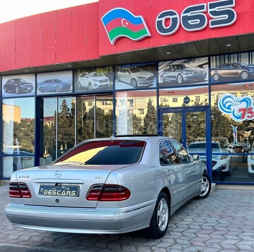 Mercedes E 270 2000, 363,000 km - 2.7 l - Sumqayıt