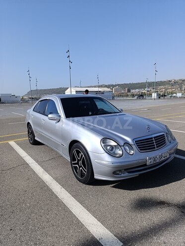 Mercedes E 220 d 2002, 438,500 km - 2.2 l - Bakı