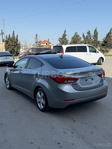 Hyundai Elantra 2015, 162,123 km - 1.8 l - Bakı