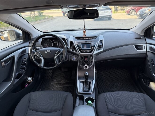 Hyundai Elantra 2015, 162,123 km - 1.8 l - Bakı
