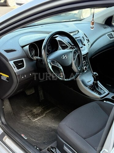 Hyundai Elantra 2015, 162,123 km - 1.8 l - Bakı
