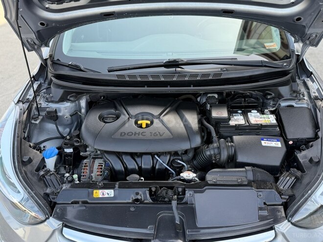 Hyundai Elantra 2015, 162,123 km - 1.8 l - Bakı