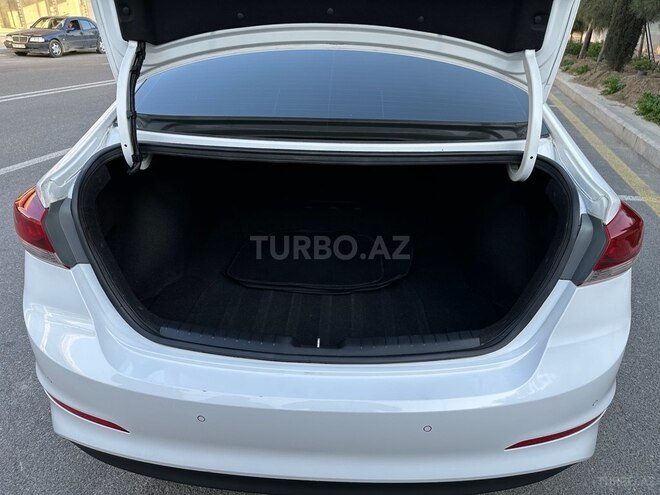 Hyundai Avante 2016, 90,000 km - 1.6 l - Bakı