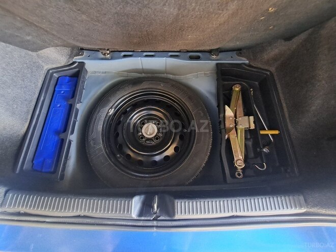 Toyota Corolla 2006, 320,000 km - 1.4 l - Bakı