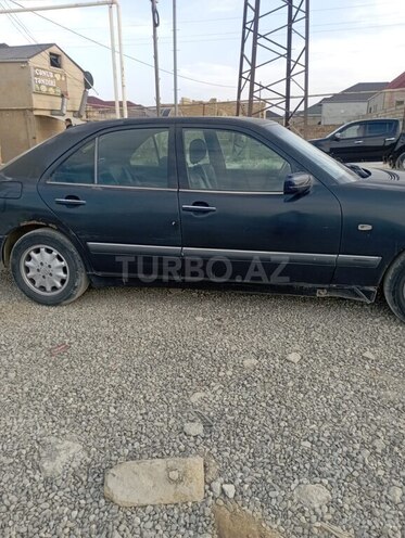 Mercedes E 220 d 1998, 355,000 km - 2.2 л - Bakı